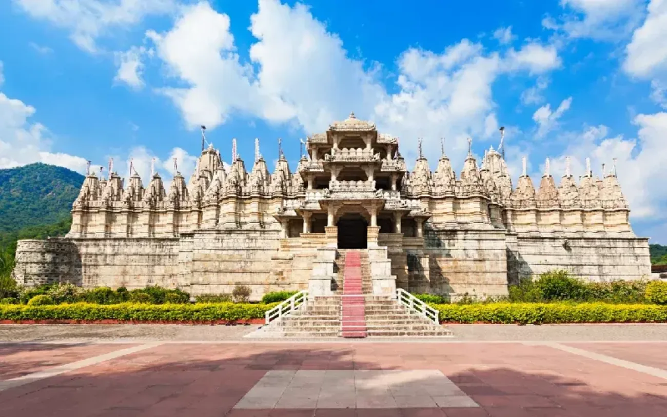 Il Tempio Jain di Ranakpur: Un Capolavoro dell'India